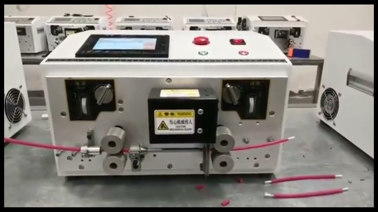 Kétnyelvű érintőképernyős automatikus vezetékvágó és csupaszító gép