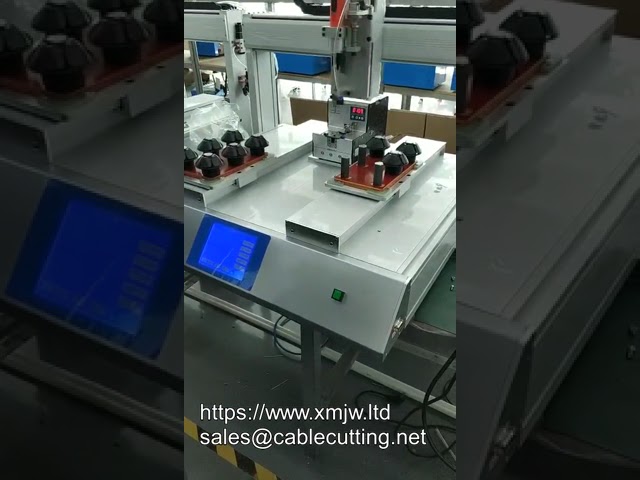 Elektromos csavarozógép automata csavaradagolóval – gyári összeszereléshez