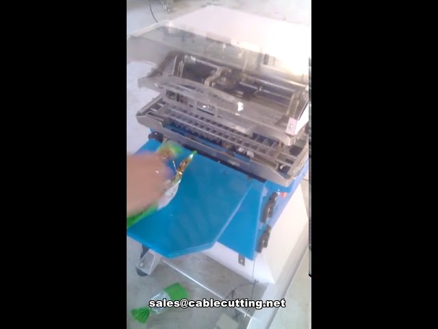 Kenyereszsák lezáró gép – automata twist tie és műanyag klip felvitel