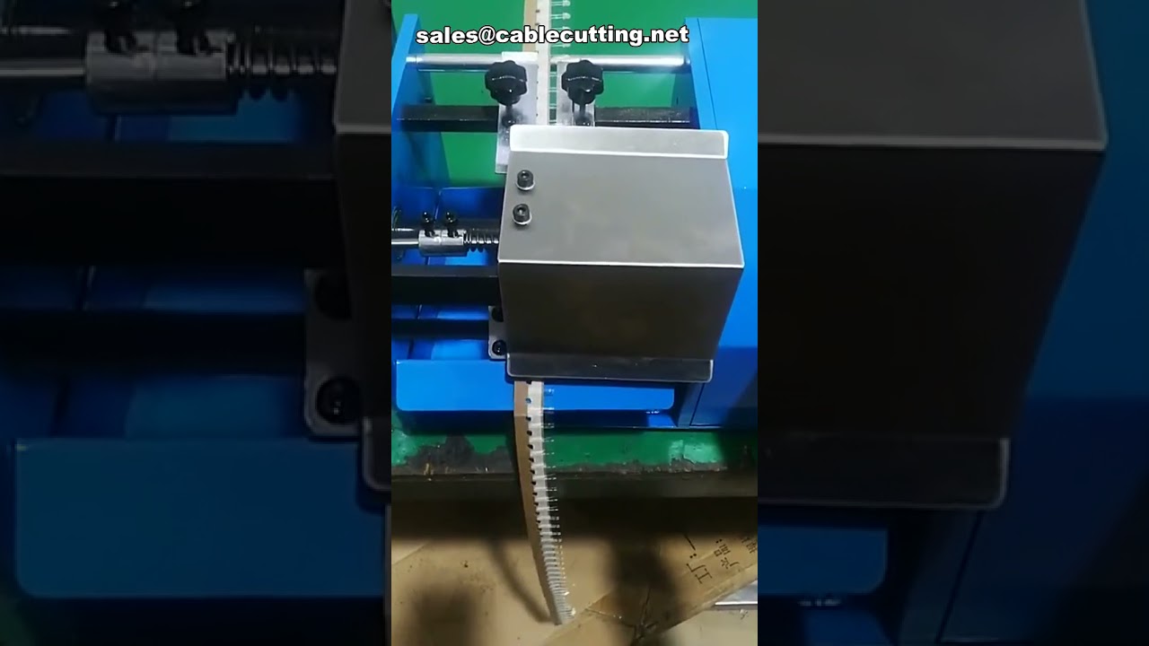 Teljesen automatikus SMD LED összeszerelő, radiális alkatrész szalagozó és kondenzátor vágógép