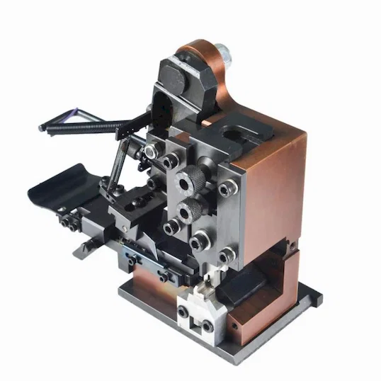 Testreszabható OTP applikátor présforma - Terminál_Krimpelő_Szerszámok