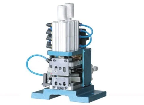 Függőleges pneumatikus huzalcsupaszító gép WPM-4F